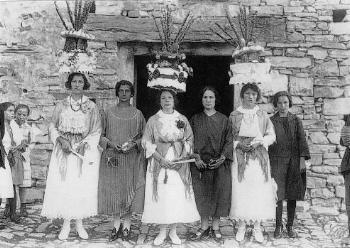 Móndidas de San Pedro Manrique (Soria). (Archivo Histórico Provincial, foto 1.167, Archivo Carrascosa)
