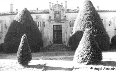 Portada este del Palacio de los Gonzlez de Gregorio (s.XVII), Quintana Redonda