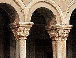 Galería porticada de la iglesia de San Pedro (Caracena)