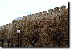 La muralla en la calle Santa Clara